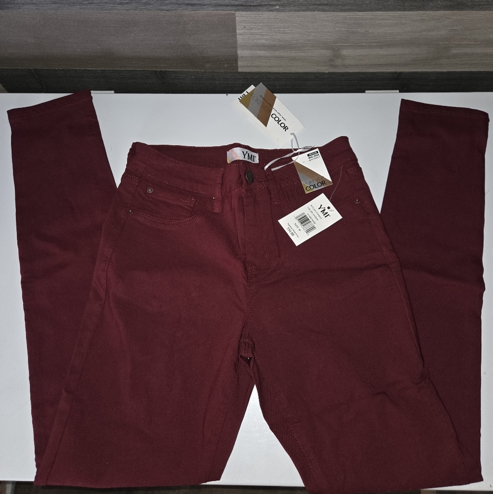 YMI Women's Skinny Jeans in Wine